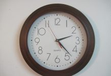 Večeras se pomiče sat i počinje zimsko računanje vremena