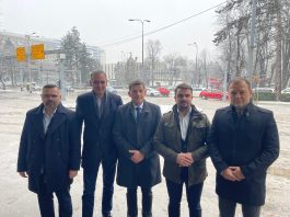 ‘Milanović je farsa i laž. Birači, čuvajte se političkih patuljaka koji se žele predstaviti kao gorostasi!‘