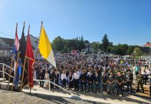 Biskup mons. Ivica Petanjak:“Važnija je vijest o ptici koja je slomila krilo od pokapanja 814 žrtava Jazovke“!