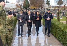 U Gospiću obilježen blagdan Svih svetih uz polaganje vijenaca i sjećanje na poginule i umrle