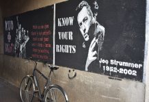 Punk u Gospići i dalje živi, na muralima!