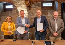 Nova ulaganja u pomorsku infrastrukturu: potpisani novi Ugovori za luku Karlobag