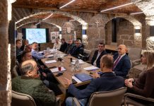 U Ličko-senjskoj županiji održano potpisivanje ugovora o sufinanciranju javne usluge prijevoza putnika – LIKA LINE