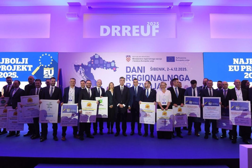 PHOTO-2025-12-04-12-02-02_6