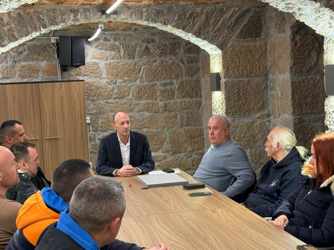 e1f4ab40-02c2-439f-9d5d-1c4689f34aa9.jfif_